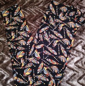 LulaRoe Leggings OS "feathers"